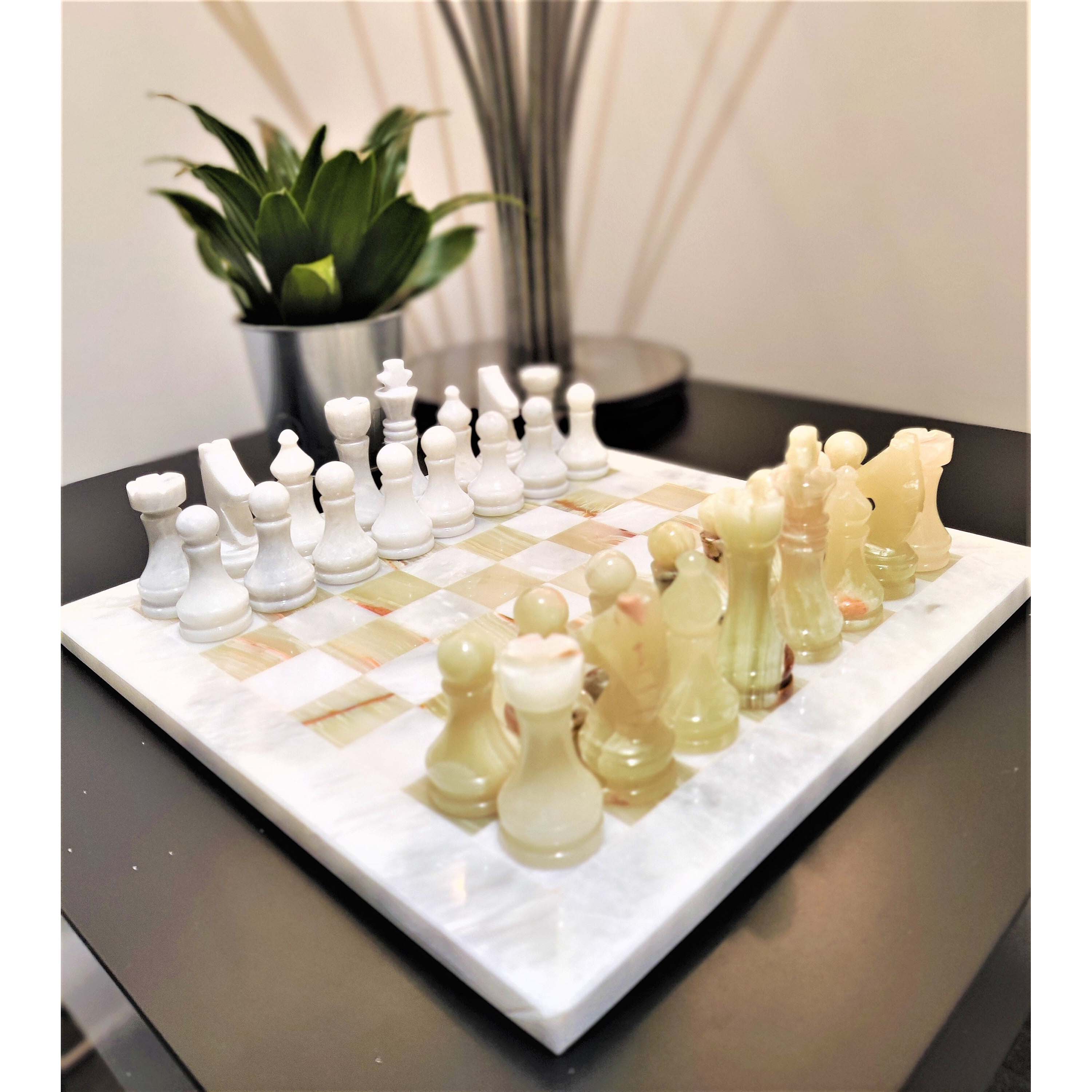 Board Game Yearbook - Popular 30*30CM White Green Natural Marble