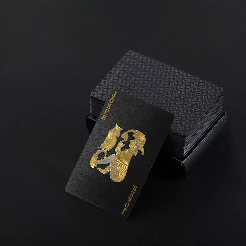 4 Pieces Plastic Poker Playing - đánh giá và giá Board Game Yearbook
