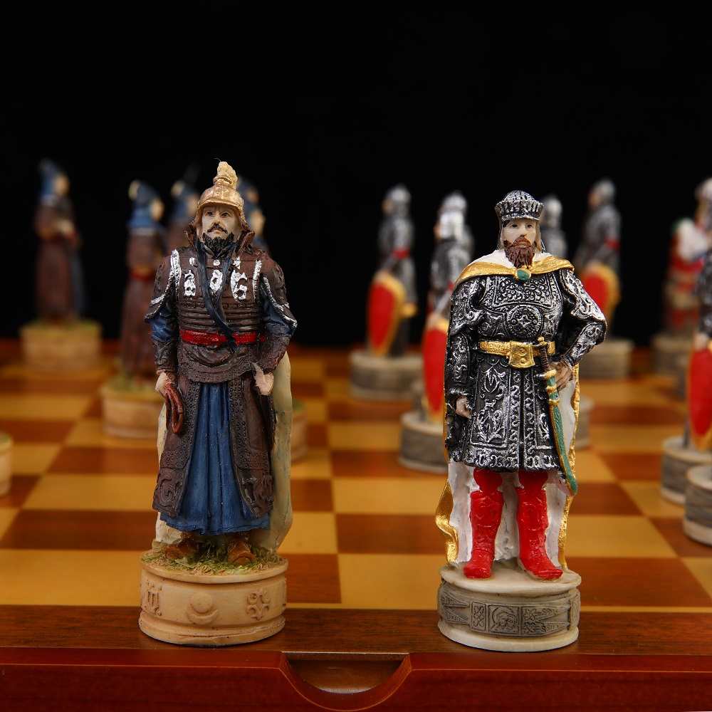 Entertainment Puzzle Chess Set - đánh giá và giá Board Game Yearbook